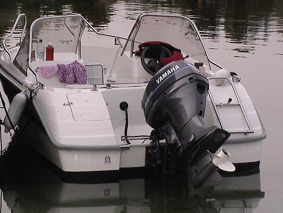 Great boat, low hours YAMAHA 40HP, Gaupen trailer, Garmin Hummingbird 10 2 of 2