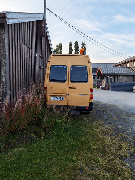 Mercedes-Benz Sprinter 412 3 of 25