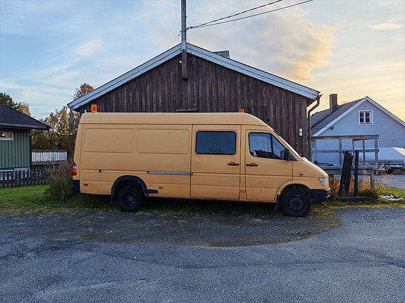 Mercedes-Benz Sprinter 412 2 of 25