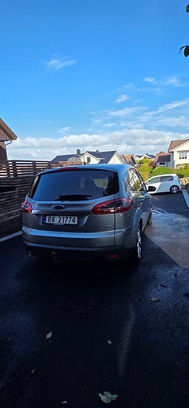 Ford S-MAX 4 of 10