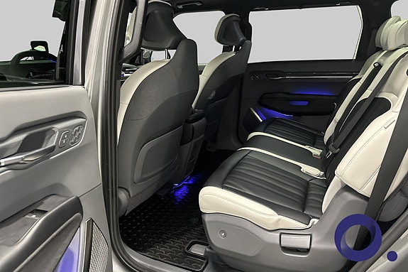 Kia EV9 14 of 19