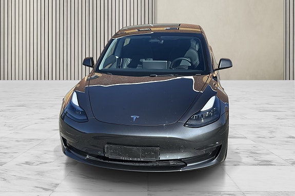 Tesla Model 3 5 of 30