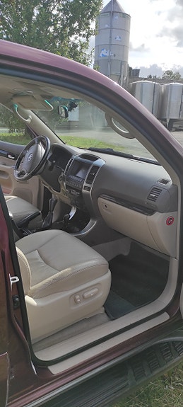 Toyota Land Cruiser 21 of 30