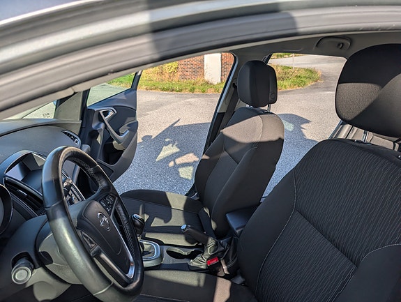 Opel Astra 6 of 11
