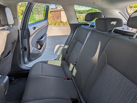Opel Astra 8 of 11