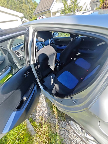 Hyundai i20 8 of 12