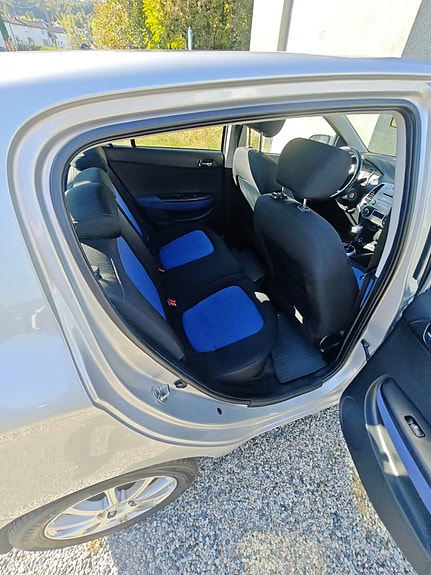 Hyundai i20 9 of 12