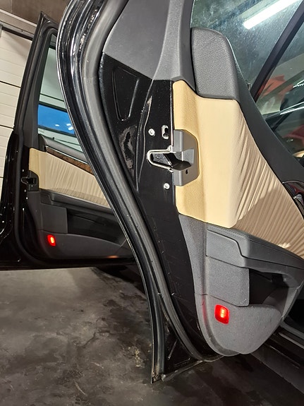 Mercedes-Benz E220 d 20 of 30