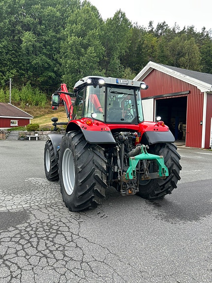 Massey Ferguson 6718 Dyna-VT EF 13 of 24