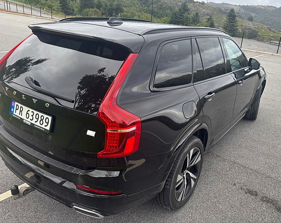 Volvo XC90 3 of 10