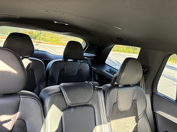 Volvo XC90 8 of 10