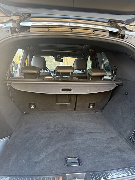 Mercedes-Benz ML350 12 of 12