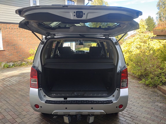 Nissan Pathfinder 19 of 24