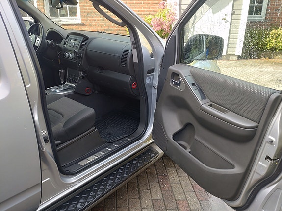Nissan Pathfinder 13 of 24