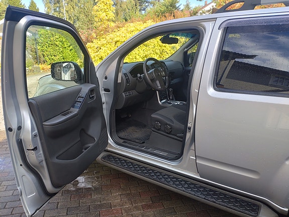 Nissan Pathfinder 17 of 24