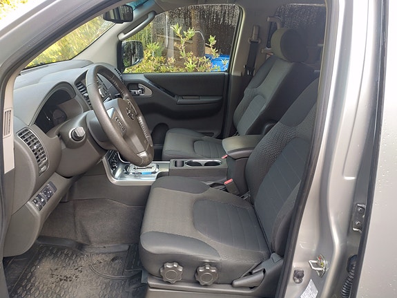Nissan Pathfinder 18 of 24