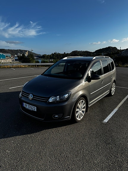 Volkswagen Touran 6 of 16