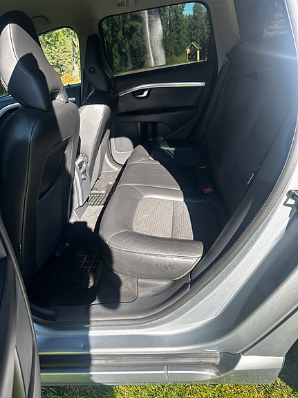Volvo V70 13 of 19