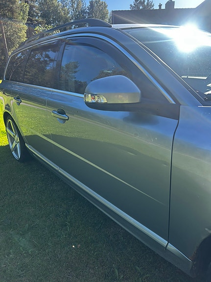 Volvo V70 8 of 19
