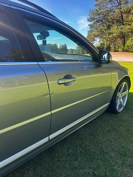Volvo V70 10 of 19