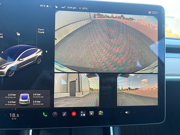 Tesla Model 3 27 of 30