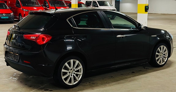 Alfa Romeo Giulietta 11 of 30