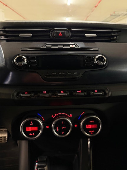 Alfa Romeo Giulietta 22 of 30