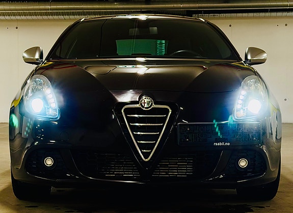 Alfa Romeo Giulietta 8 of 30