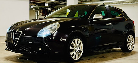 Alfa Romeo Giulietta 3 of 30