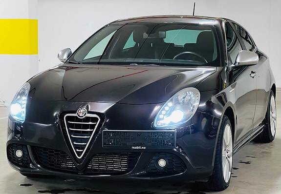 Alfa Romeo Giulietta 2 of 30