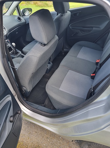 Ford Fiesta 6 of 13