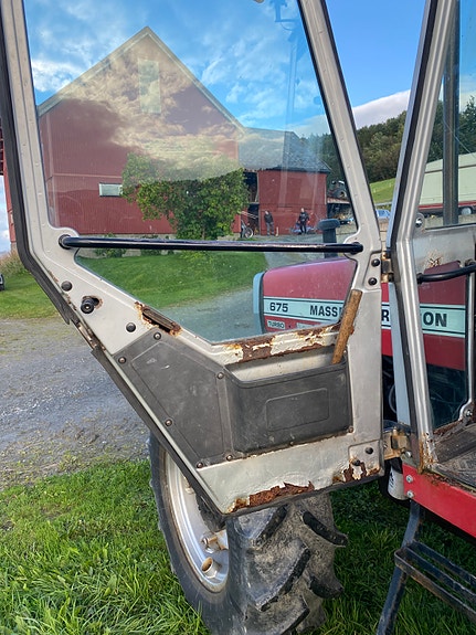 Massey Ferguson 675 Turbo 9 of 14