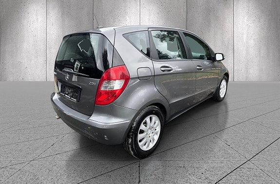 Mercedes-Benz A160 d 5 of 30