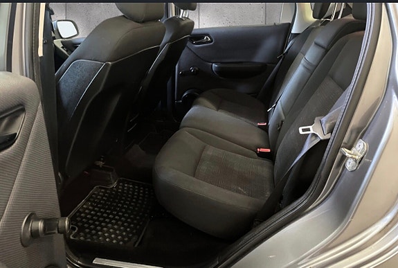 Mercedes-Benz A160 d 14 of 30