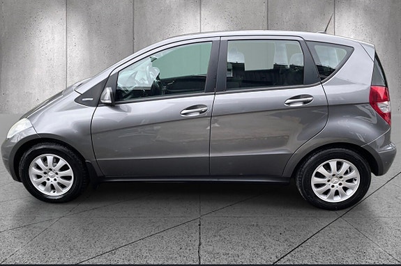 Mercedes-Benz A160 d 8 of 30