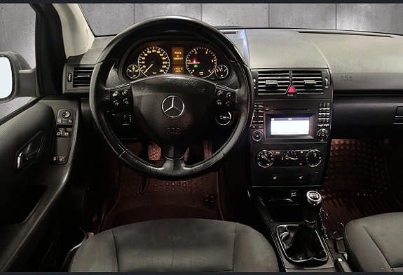 Mercedes-Benz A160 d 17 of 30