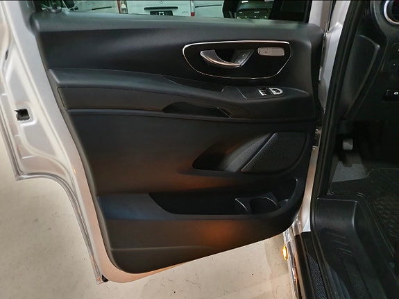 Mercedes-Benz Vito 119 8 of 10