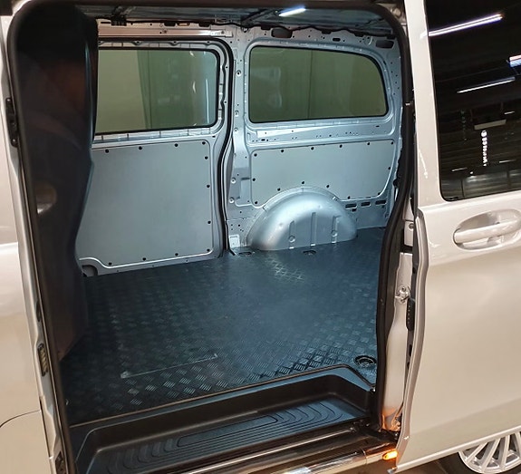 Mercedes-Benz Vito 119 7 of 10