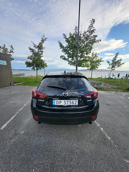 Mazda 3 8 of 17