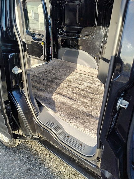 Ford Transit Connect 18 of 30