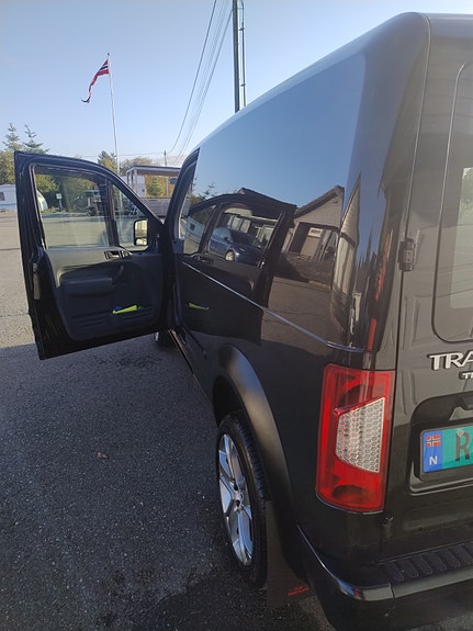 Ford Transit Connect 25 of 30