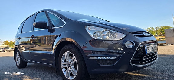Ford S-MAX 4 of 30