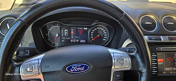 Ford S-MAX 26 of 30