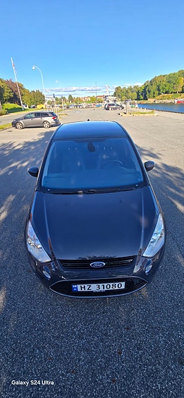 Ford S-MAX 8 of 30