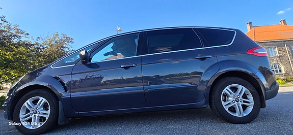Ford S-MAX 7 of 30