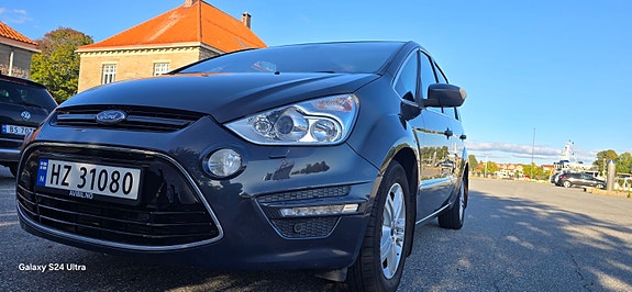 Ford S-MAX 6 of 30