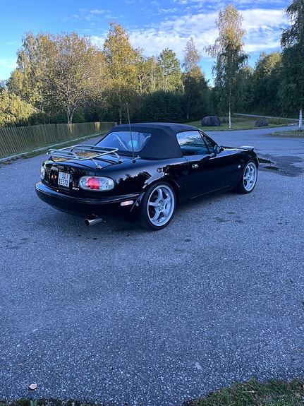 Mazda MX-5 3 of 11