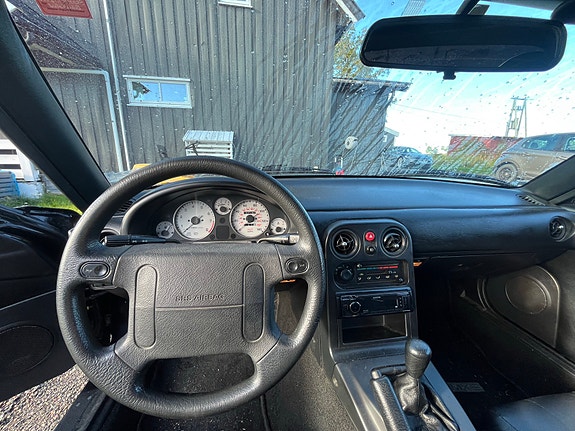 Mazda MX-5 8 of 11