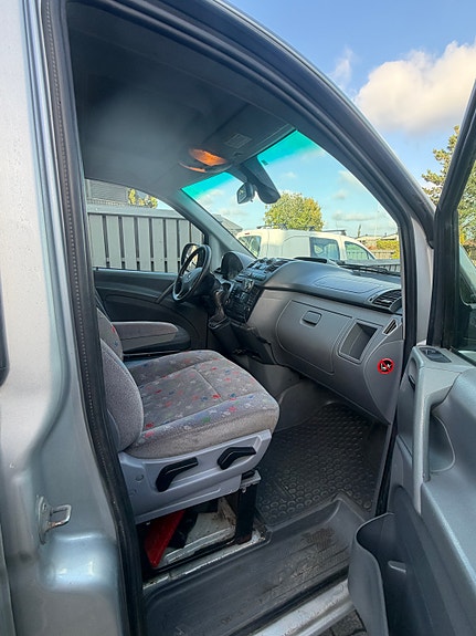 Mercedes-Benz Vito 115 7 of 10