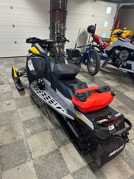 Ski-doo MXZ Sport 600 EFI 4 of 10